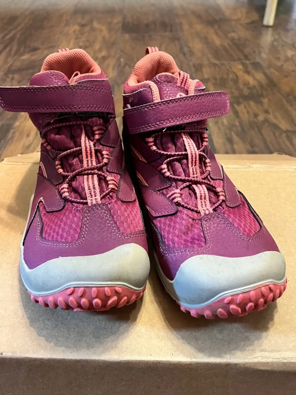 Merrell Big Boys’ Purple Multi Waterproof Casual Outdoor Shoes Sz-4.5